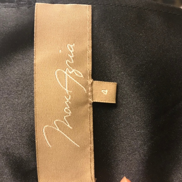 Elegant Silk Prom Dress with boning - Picture 5 of 6